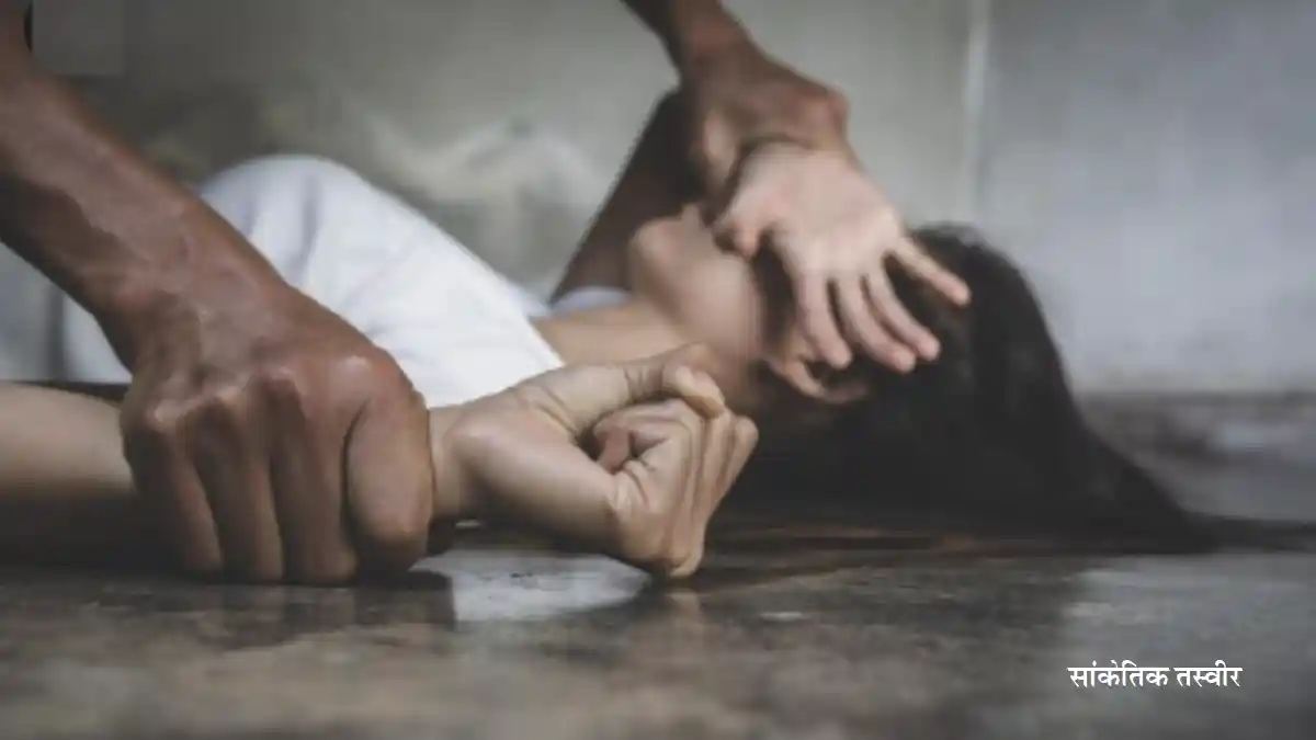 man-lying-on-bed