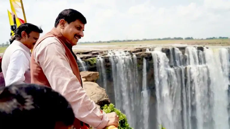 bahuti-falls-mauganj-madhya-pradesh