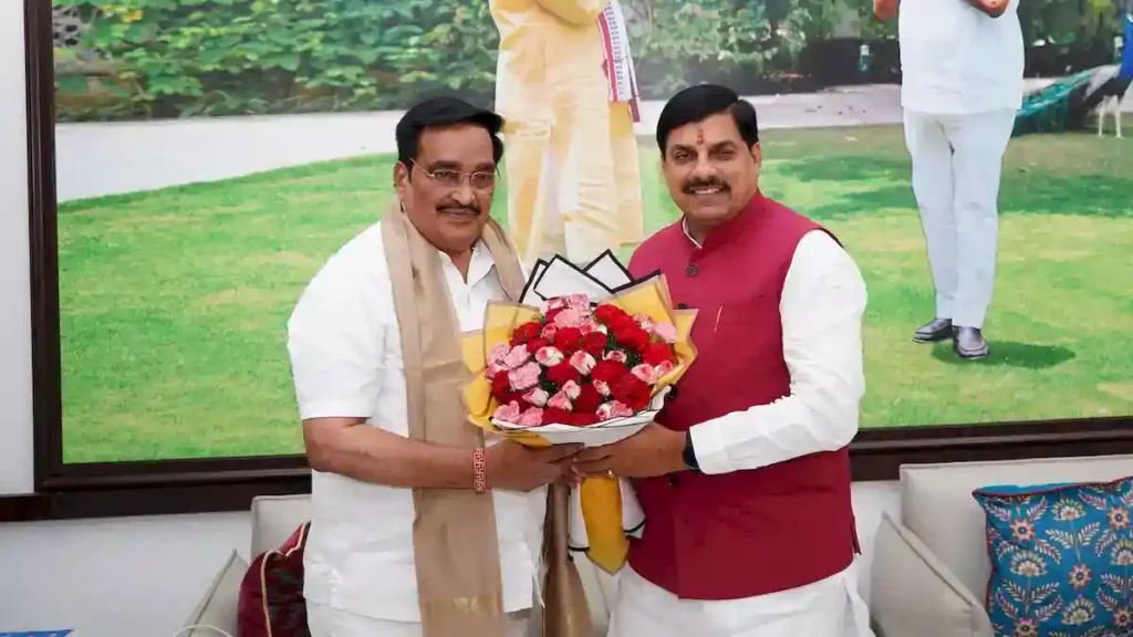 cm-patil-watch