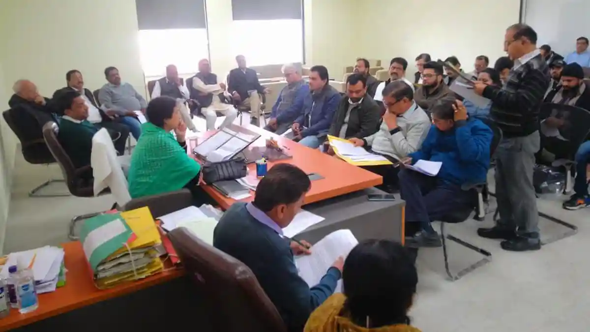 mic-meeting